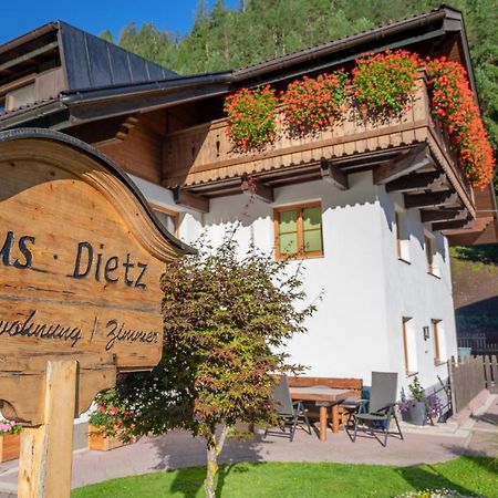 Haus Dietz إلبيغنالب المظهر الخارجي الصورة